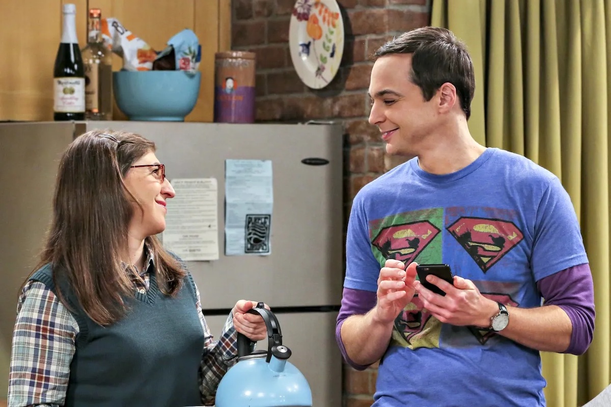 The Quirks That Make Sheldon Cooper So Relatable (And Hilarious) hero image
